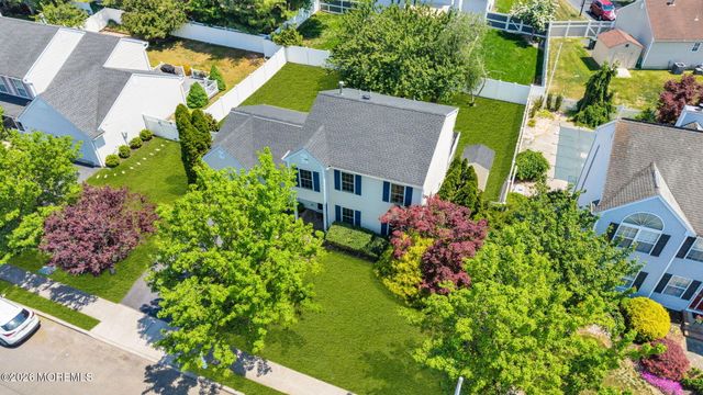 37 Grand Teton Avenue, Howell, NJ 07731