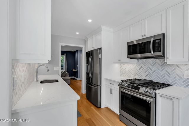 37 Grand Teton Avenue, Howell, NJ 07731