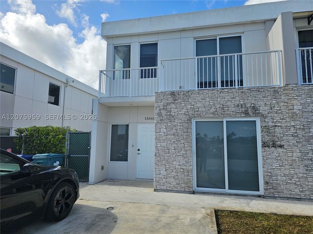 13660 SW 260th St, Homestead, FL 33032