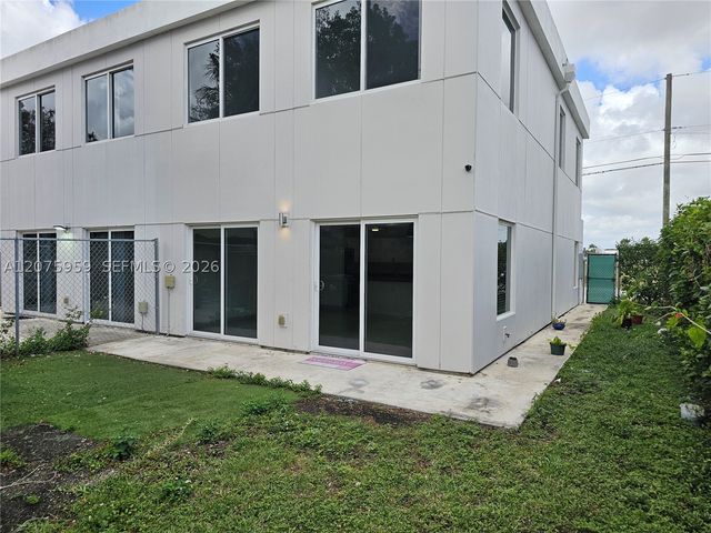 13660 SW 260th St, Homestead, FL 33032