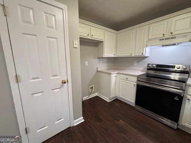 43 Canterbury Drive, Grantville, GA 30220