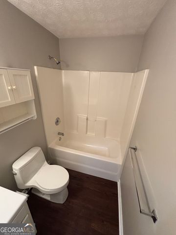 43 Canterbury Drive, Grantville, GA 30220
