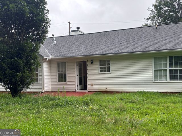 43 Canterbury Drive, Grantville, GA 30220