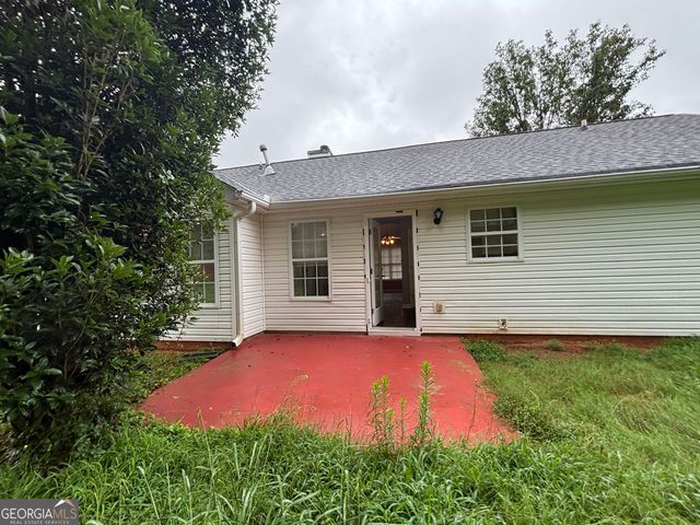 43 Canterbury Drive, Grantville, GA 30220