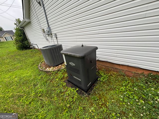 43 Canterbury Drive, Grantville, GA 30220
