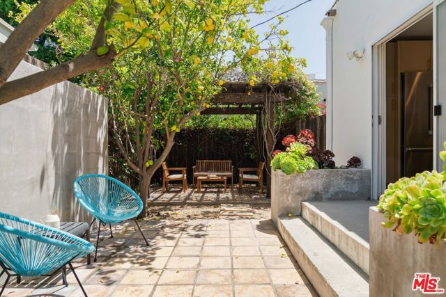 750 N Stanley Avenue, Los Angeles, CA 90046