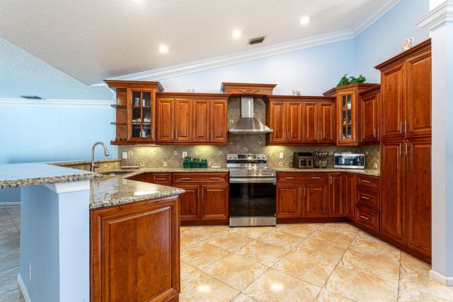 8895 Palomino Drive, Lake Worth, FL 33467