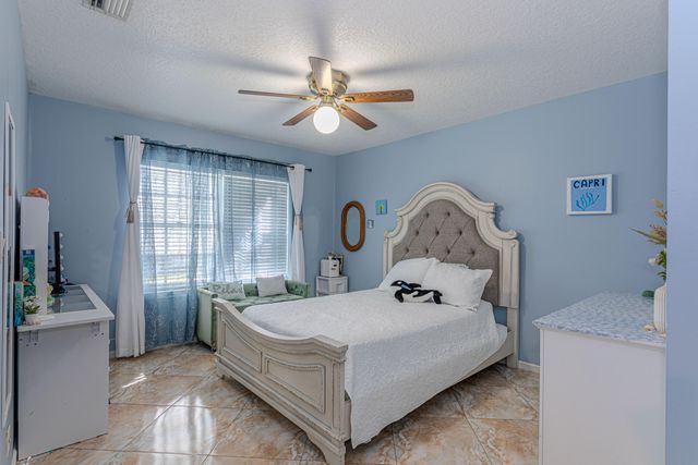 8895 Palomino Drive, Lake Worth, FL 33467