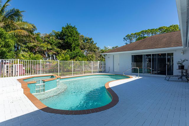 8895 Palomino Drive, Lake Worth, FL 33467