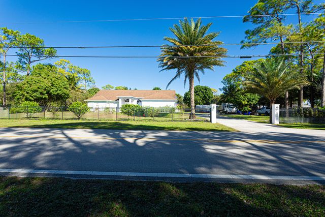 8895 Palomino Drive, Lake Worth, FL 33467