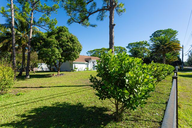 8895 Palomino Drive, Lake Worth, FL 33467