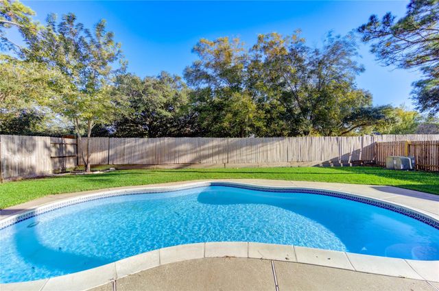 13710 Lakewood Meadow Drive, Cypress, TX 77429