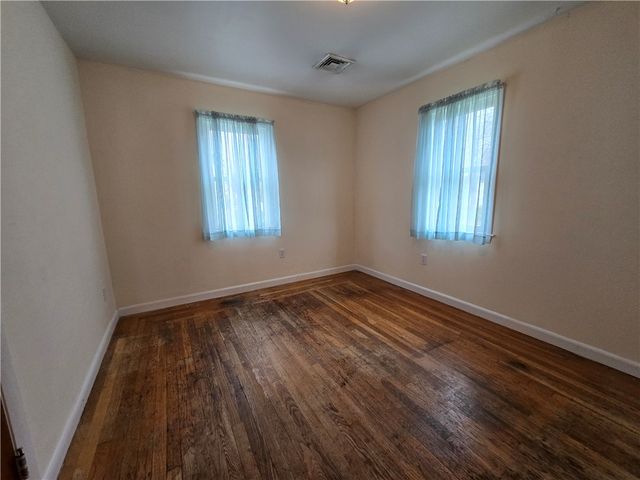 25 Winslow Street, East Providence, RI 02915