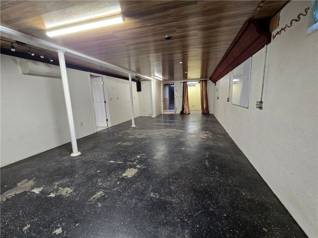 25 Winslow Street, East Providence, RI 02915