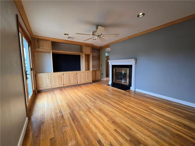 25 Winslow Street, East Providence, RI 02915