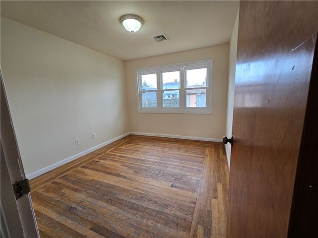 25 Winslow Street, East Providence, RI 02915