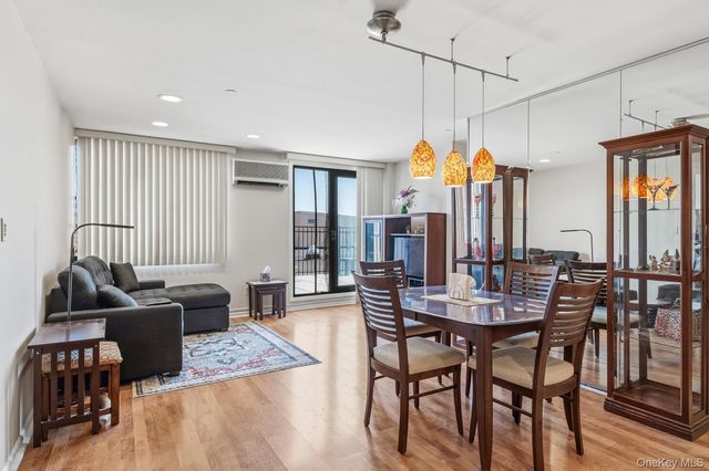 185 W Park Avenue 406, Long Beach, NY 11561