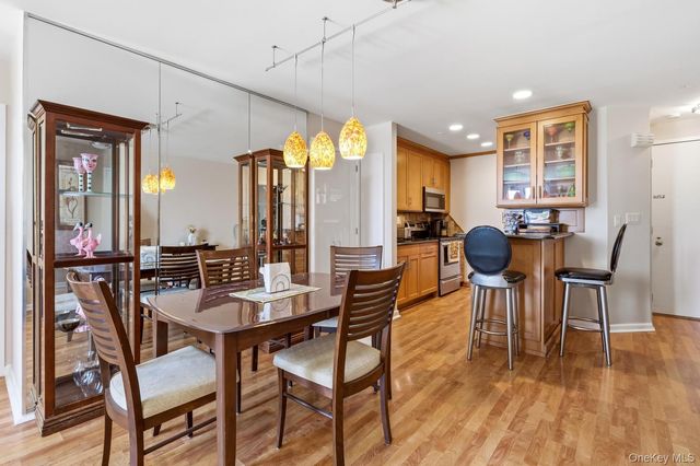 185 W Park Avenue 406, Long Beach, NY 11561