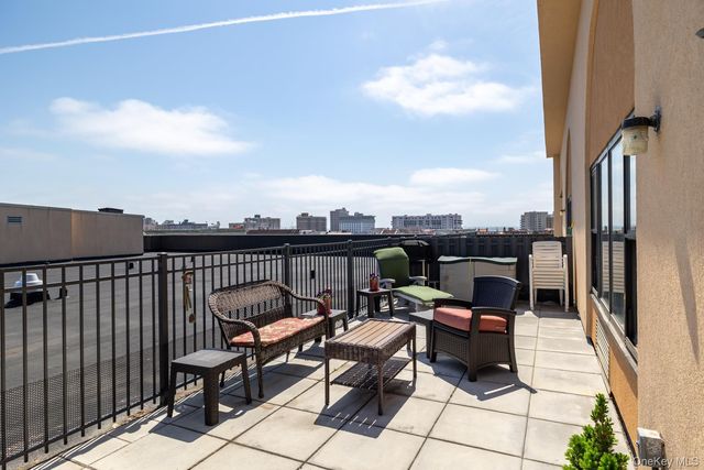 185 W Park Avenue 406, Long Beach, NY 11561