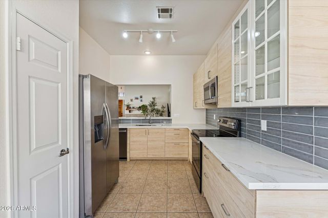 1914 E CITATION Lane, Tempe, AZ 85284