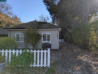 3597 Walnut St, Lafayette, CA 94549