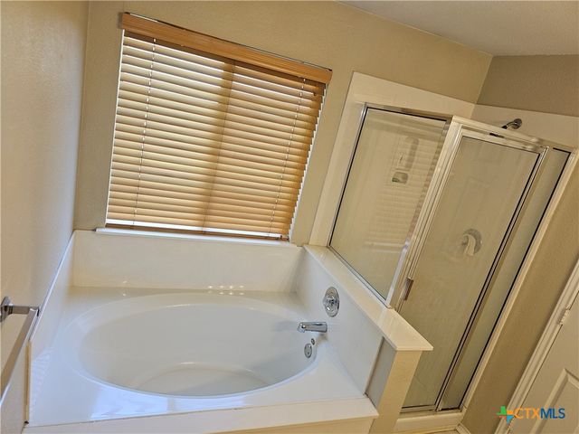 2043 Dragon Trail, New Braunfels, TX 78130