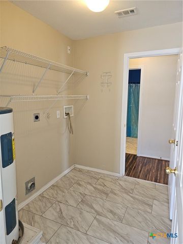 2043 Dragon Trail, New Braunfels, TX 78130