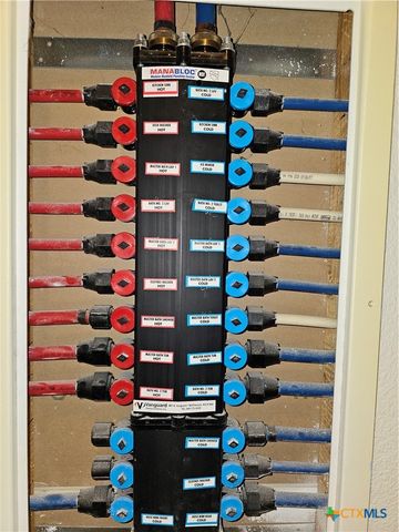 2043 Dragon Trail, New Braunfels, TX 78130