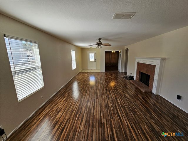 2043 Dragon Trail, New Braunfels, TX 78130