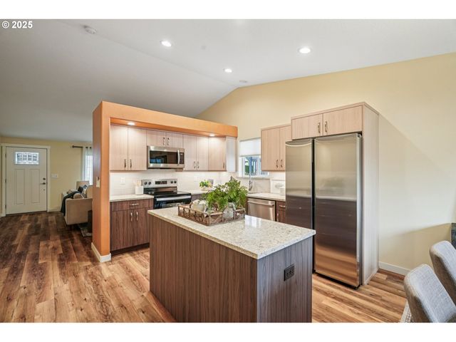 2113 Ne 77TH Ave, Vancouver, WA 98664