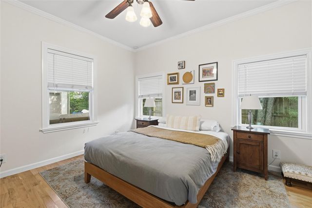 2113 Oxford Ave, Austin, TX 78704