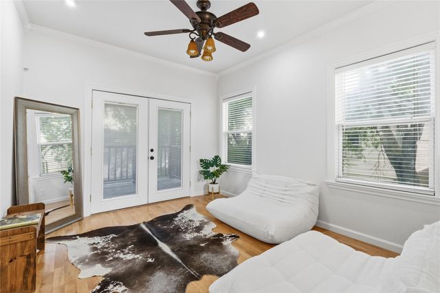 2113 Oxford Ave, Austin, TX 78704