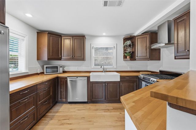 2113 Oxford Ave, Austin, TX 78704