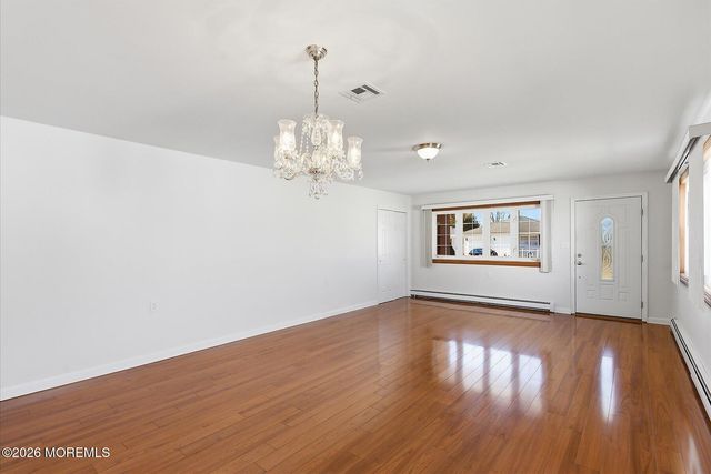 13 Bimini Drive, Toms River, NJ 08757