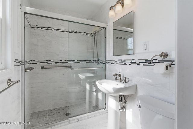 13 Bimini Drive, Toms River, NJ 08757