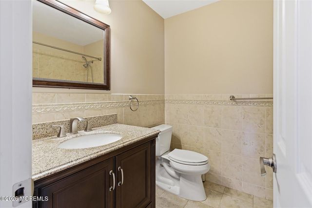 13 Bimini Drive, Toms River, NJ 08757