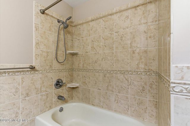 13 Bimini Drive, Toms River, NJ 08757