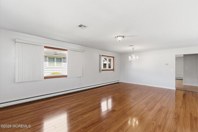 13 Bimini Drive, Toms River, NJ 08757