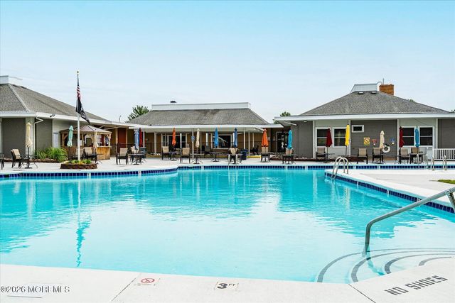 13 Bimini Drive, Toms River, NJ 08757