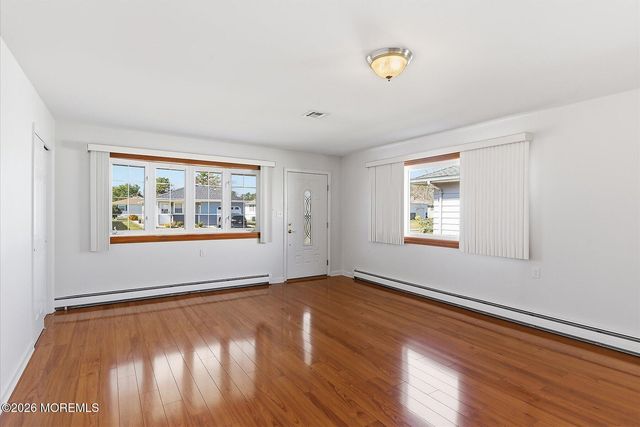 13 Bimini Drive, Toms River, NJ 08757