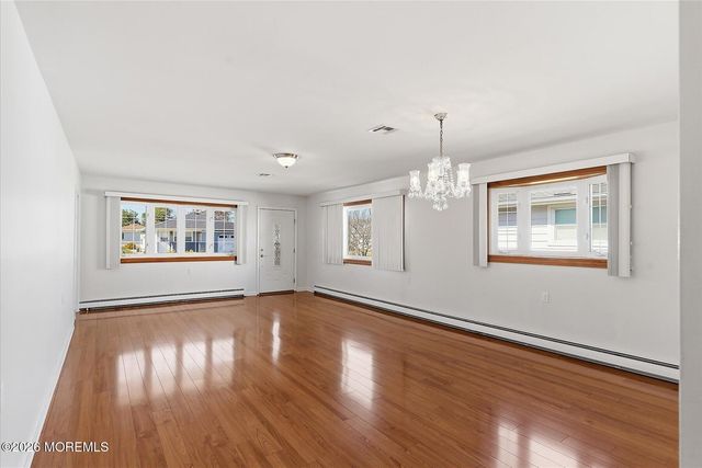 13 Bimini Drive, Toms River, NJ 08757