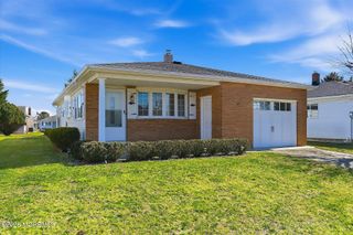 13 Bimini Drive, Toms River, NJ 08757