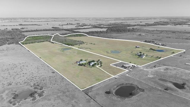 20181 Janak RD, Coupland, TX 78615