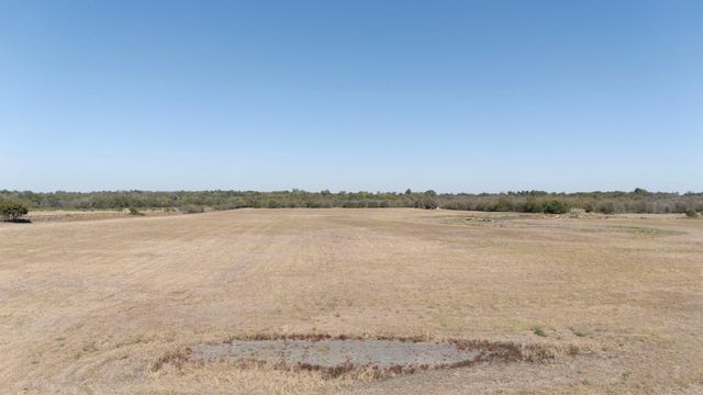 20181 Janak RD, Coupland, TX 78615