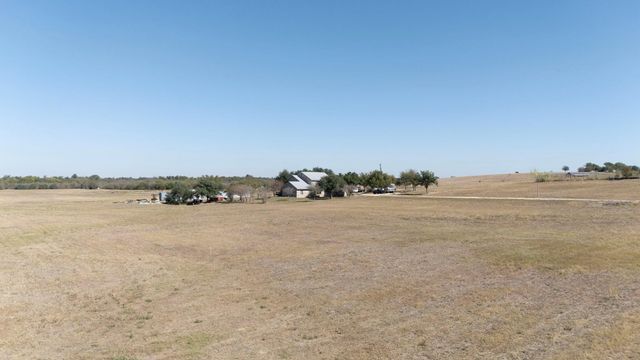 20181 Janak RD, Coupland, TX 78615