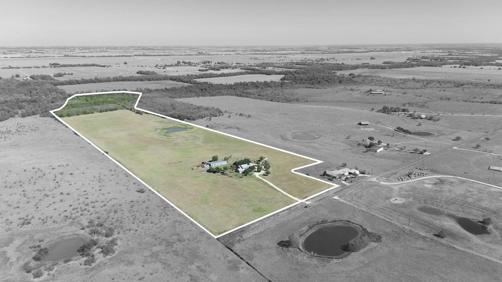 20181 Janak RD, Coupland, TX 78615