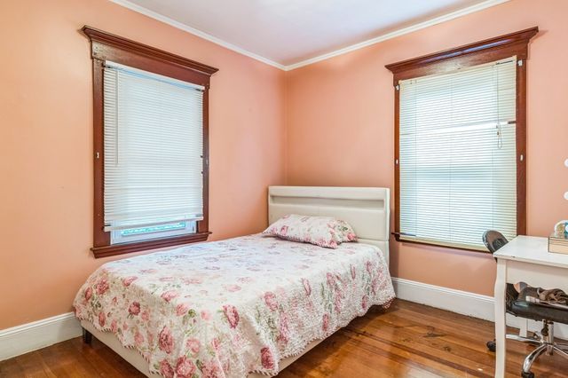563 Union St, New Bedford, MA 02740