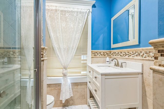 563 Union St, New Bedford, MA 02740