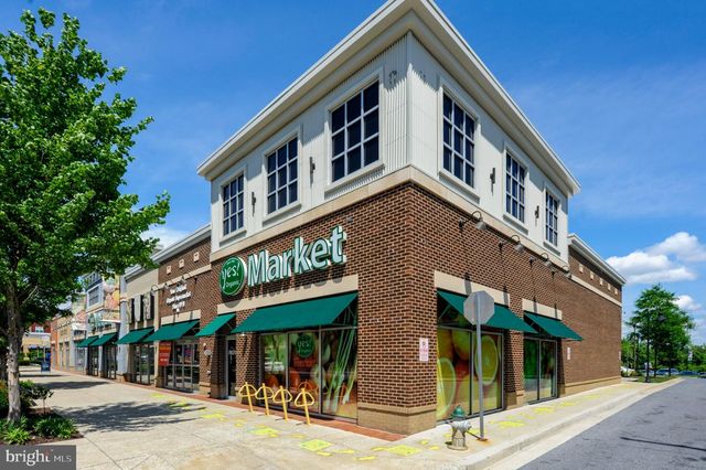 6102 CHRONICLE ST, Hyattsville, MD 20782