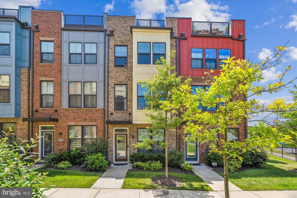 6102 CHRONICLE ST, Hyattsville, MD 20782